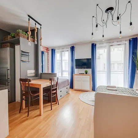 Centrum Royal Apartment *