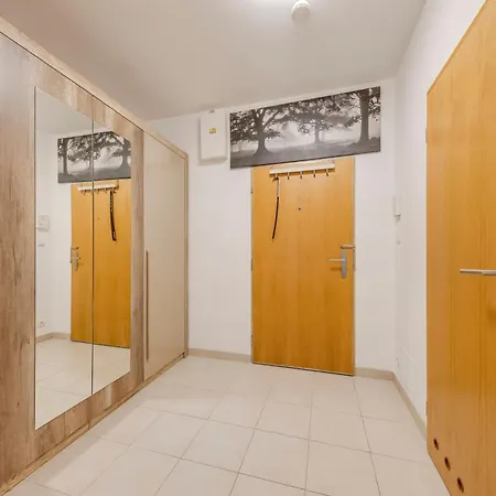 Centrum Royal Apartment *
