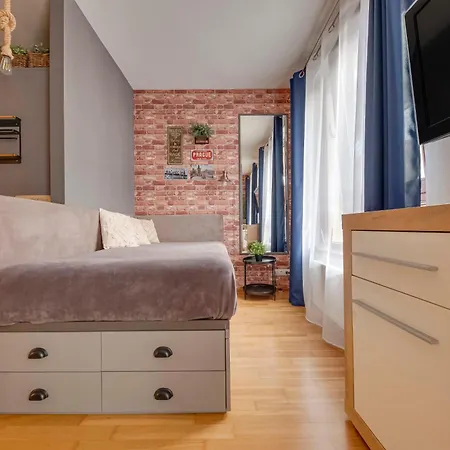 The Royal Terrace & Free Parking Prag