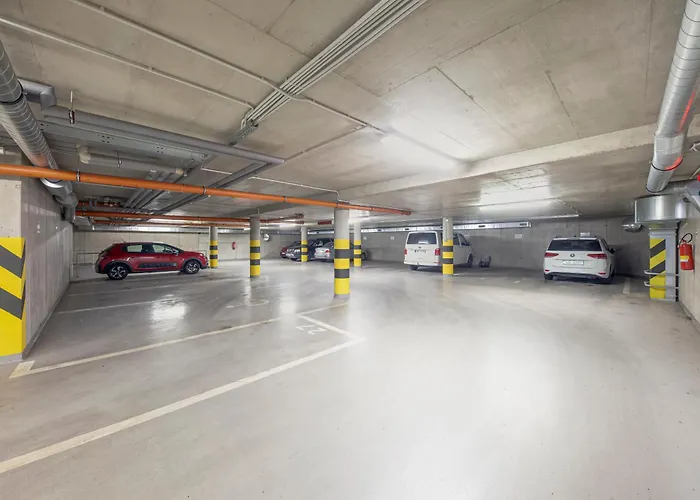 The Royal Terrace & Free Parking *